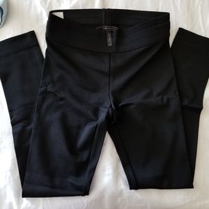 BCBGMaxAzria Leggins